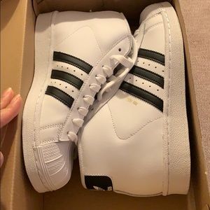 Adidas sneaker